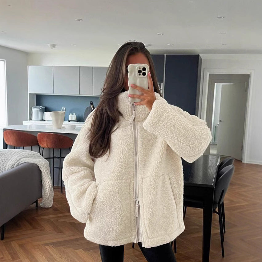 Solid-colored high-neck coats for women in autumn and winter