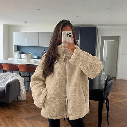 Solid-colored high-neck coats for women in autumn and winter
